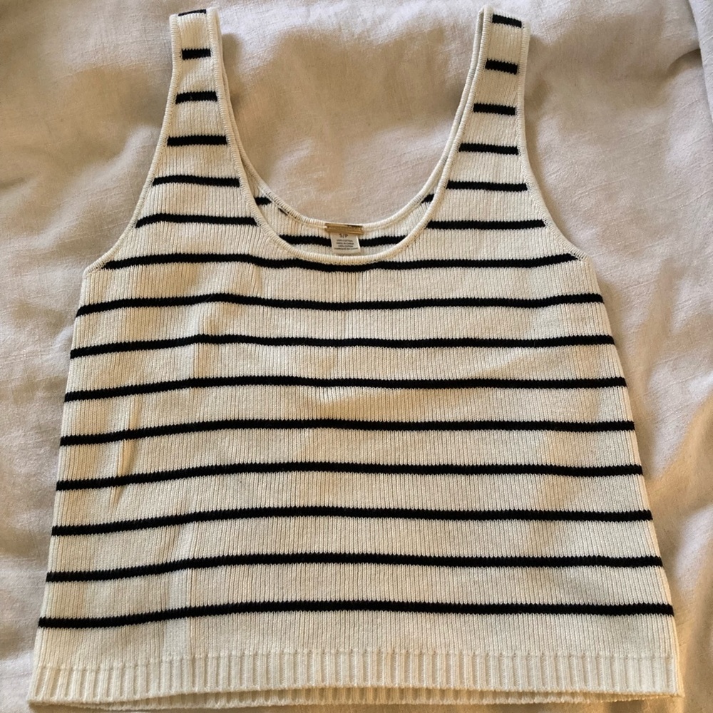 Magaschoni White Tank Top with Black Stripes